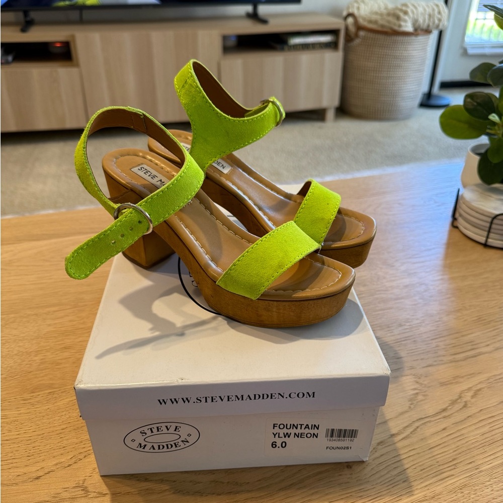Steve Madden Yellow Platform Shoes with Bold Straps